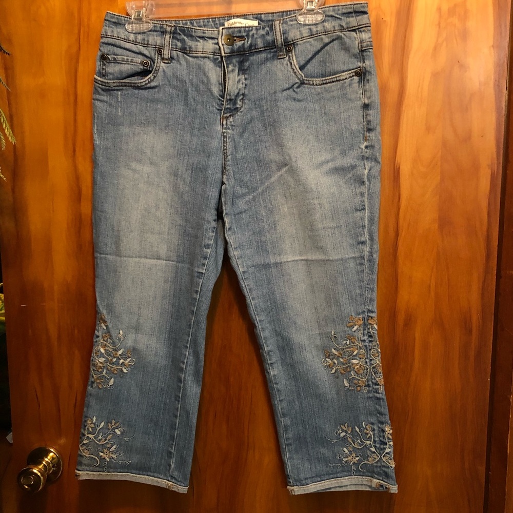 Capri denim pants